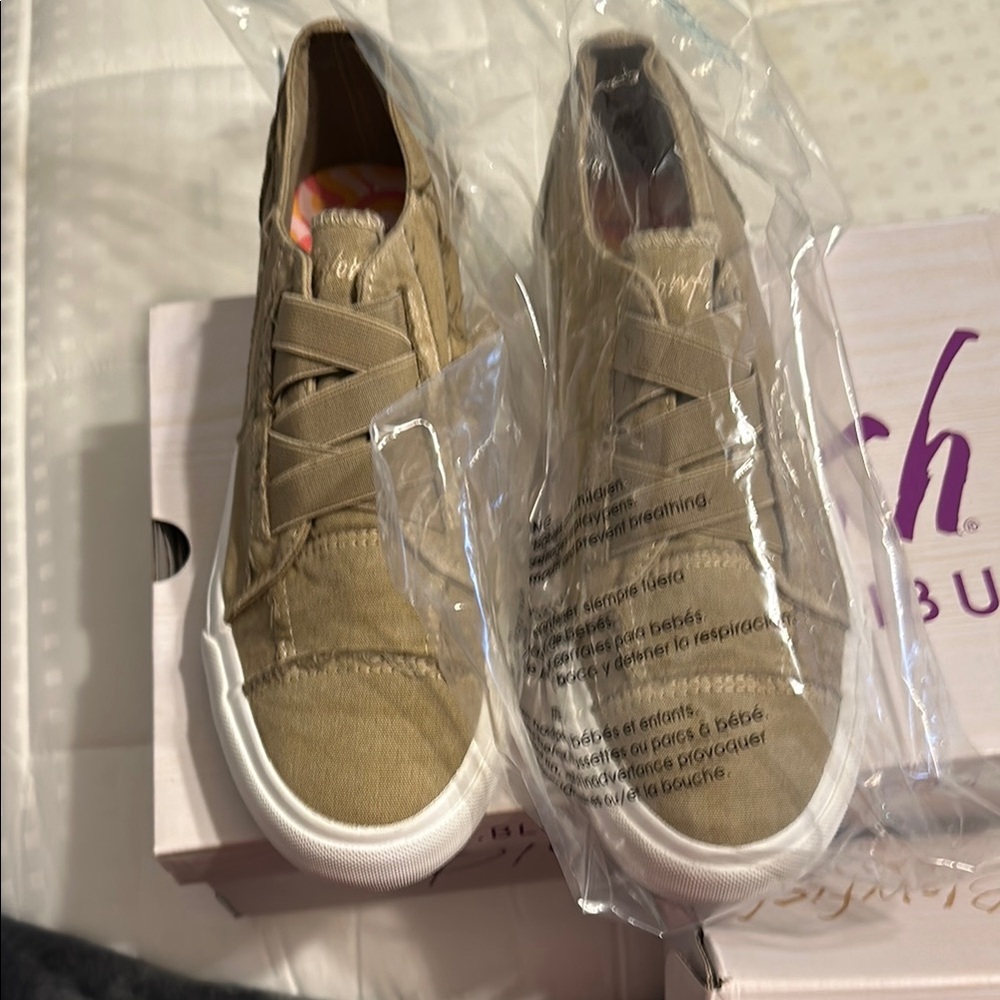 Blowfish Malibu Tan Sneakers
